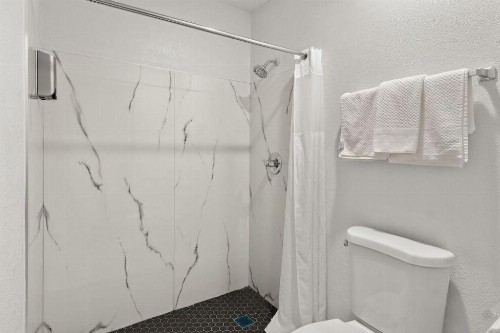 Texann Motel - image 40
