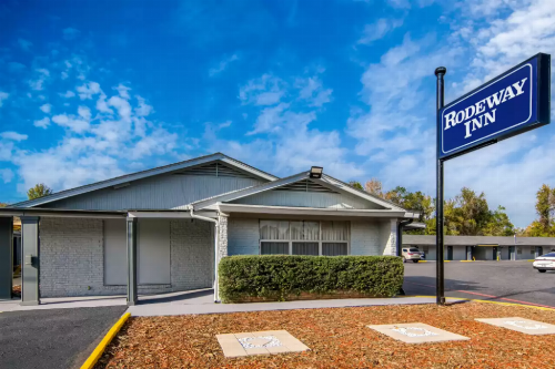 Texann Motel - image 6