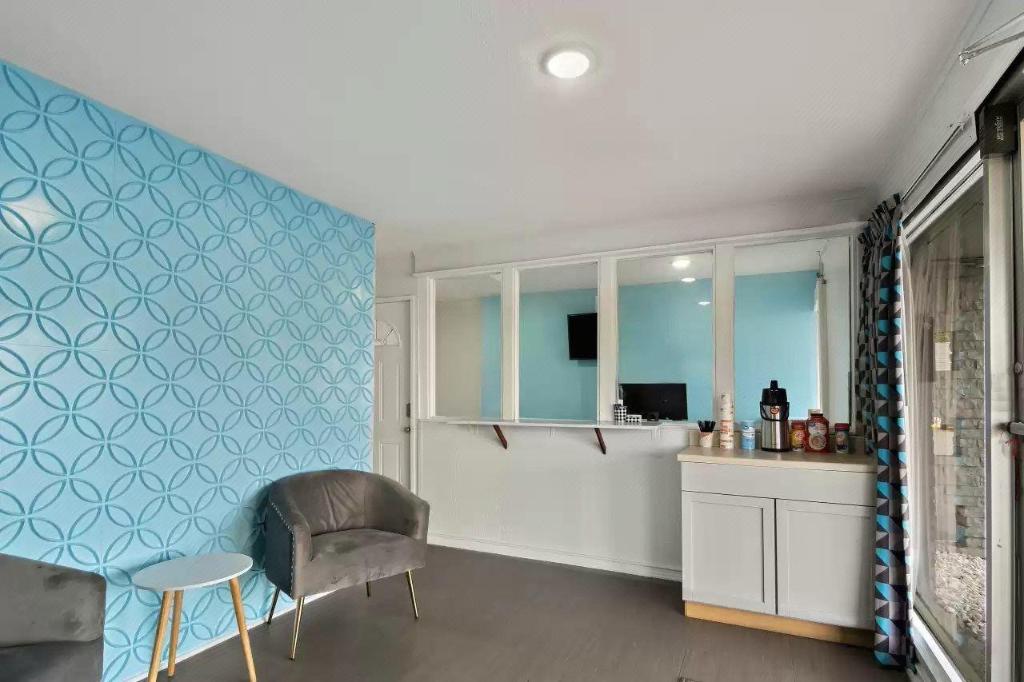 Texann Motel - image 7