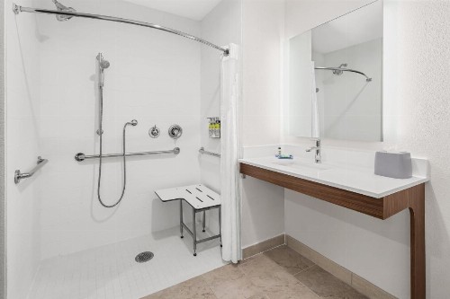 Holiday Inn Express Hotel & Suites Palm Bay an IHG Hotel - image 13