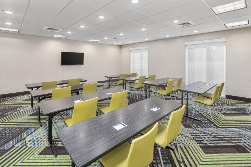 Holiday Inn Express Hotel & Suites Palm Bay an IHG Hotel - image 23