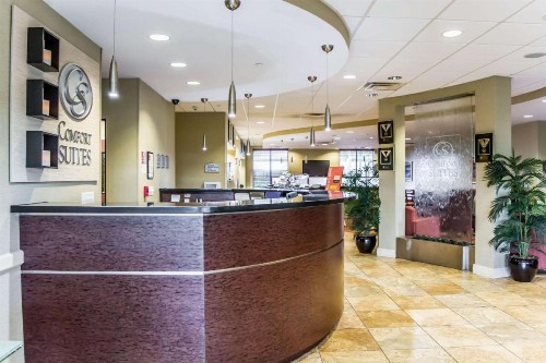 Comfort Suites Palm Bay - Melbourne - image 12