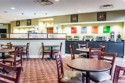 Comfort Suites Palm Bay - Melbourne - image 18