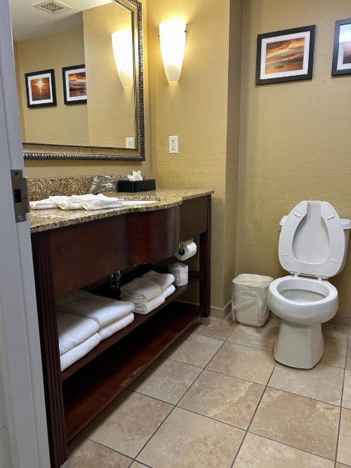 Comfort Suites Palm Bay - Melbourne - image 26