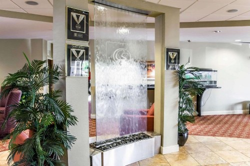Comfort Suites Palm Bay - Melbourne - image 30