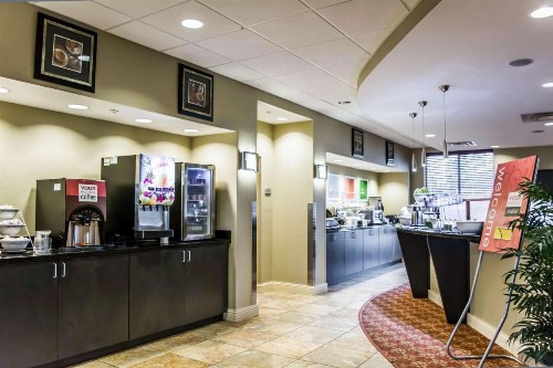 Comfort Suites Palm Bay - Melbourne - image 6