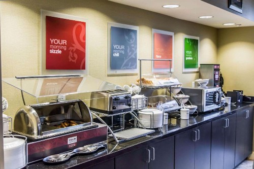 Comfort Suites Palm Bay - Melbourne - image 7