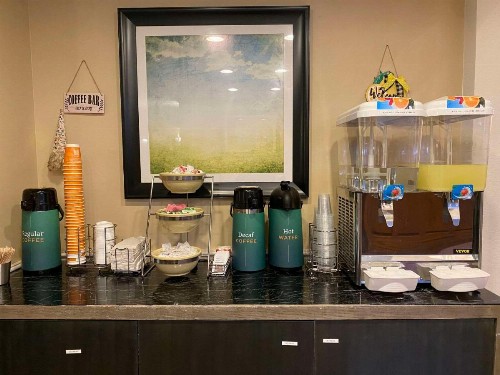 Quality Inn Palm Bay - Melbourne I-95 - image 38