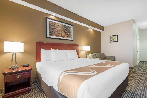 Quality Inn Palm Bay - Melbourne I-95 - image 7