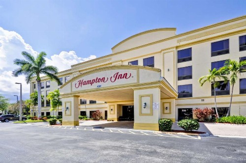 Hampton Inn Palm Beach Gardens - image 1
