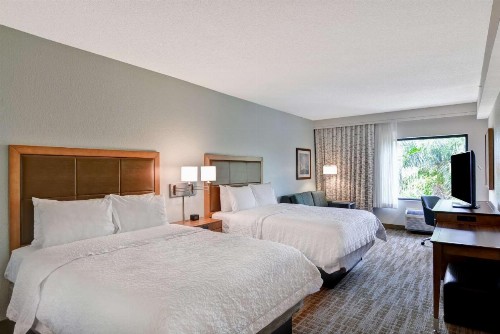 Hampton Inn Palm Beach Gardens - image 11