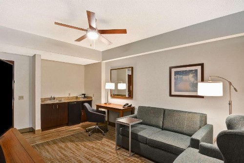 Hampton Inn Palm Beach Gardens - image 16
