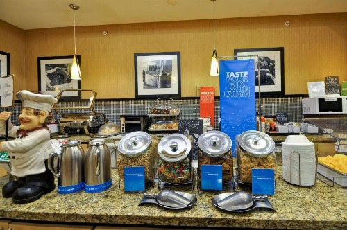 Hampton Inn Palm Beach Gardens - image 27