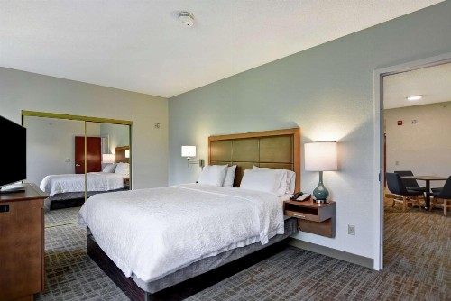 Hampton Inn Palm Beach Gardens - image 35