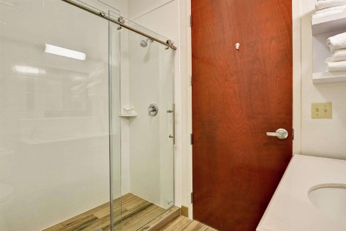 Hampton Inn Palm Beach Gardens - image 42