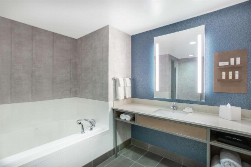 Hilton Garden Inn Palm Beach Gardens - image 24