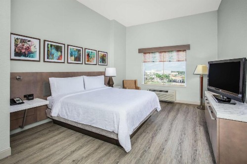 Hilton Garden Inn Palm Beach Gardens - image 36