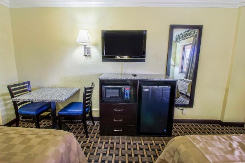 Inn of America - image 12