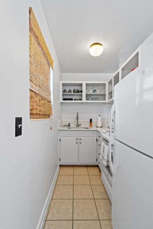 Sunshine shores boutique apartments - image 17
