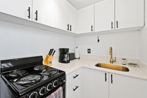 Sunshine shores boutique apartments - image 23