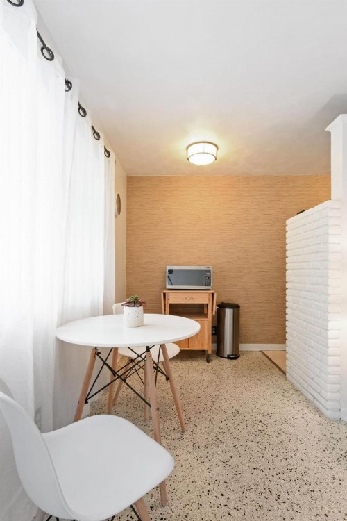 Sunshine shores boutique apartments - image 25
