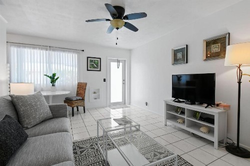 Sunshine shores boutique apartments - image 34