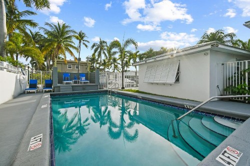 Sunshine shores boutique apartments - image 46
