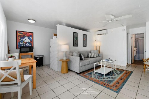 Sunshine shores boutique apartments - image 5