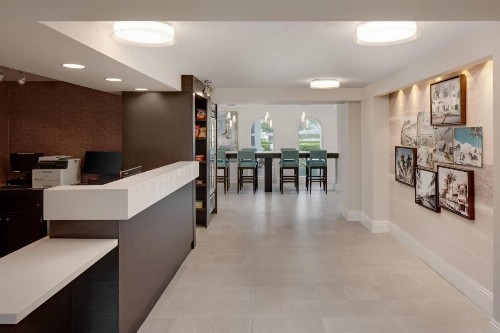 Fairfield Inn and Suites by Marriott Palm Beach - image 7