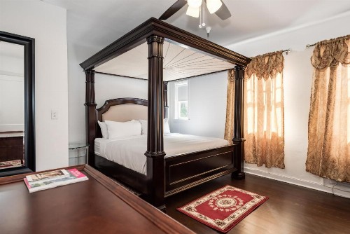 Palm Beach Historic Inn - image 27