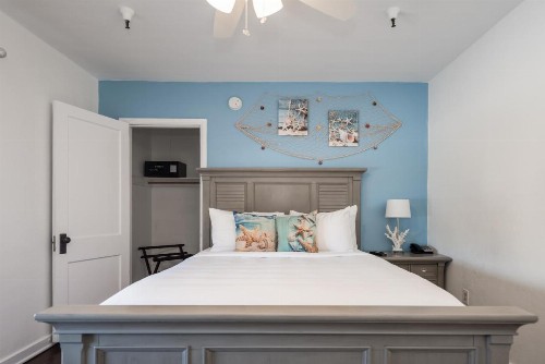 Palm Beach Historic Inn - image 33
