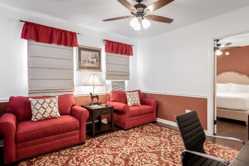 Palm Beach Historic Inn - image 5