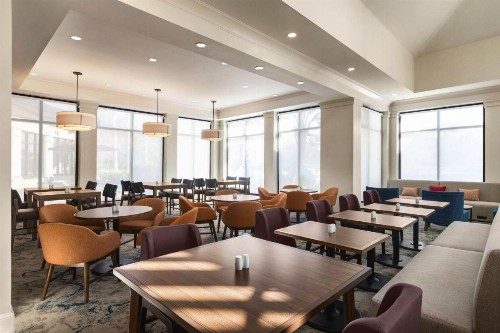 Hilton Garden Inn Palm Coast Town Center - image 3