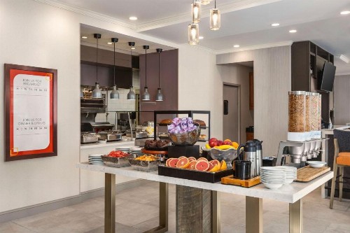 Hilton Garden Inn Palm Coast Town Center - image 8