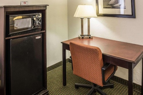 Econo Lodge Palm Coast - image 21