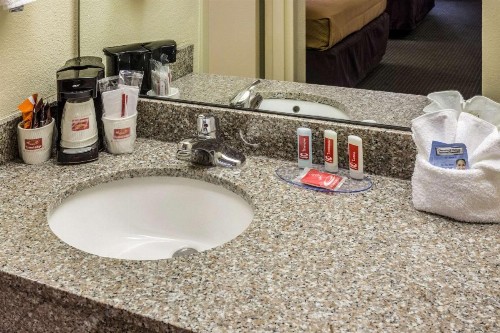 Econo Lodge Palm Coast - image 22
