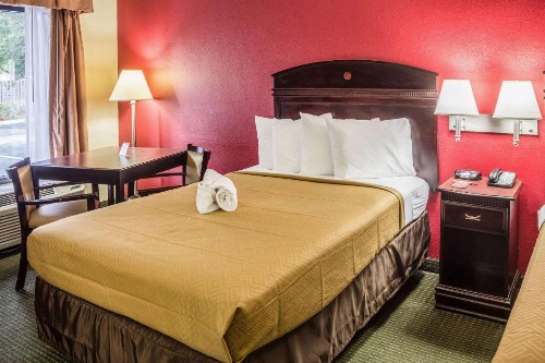 Econo Lodge Palm Coast - image 24