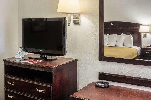 Econo Lodge Palm Coast - image 28