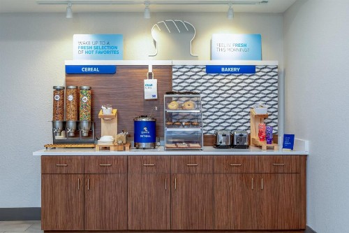 Days Inn by Wyndham Palm Coast - image 13