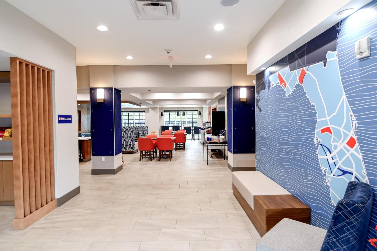Days Inn by Wyndham Palm Coast - image 3