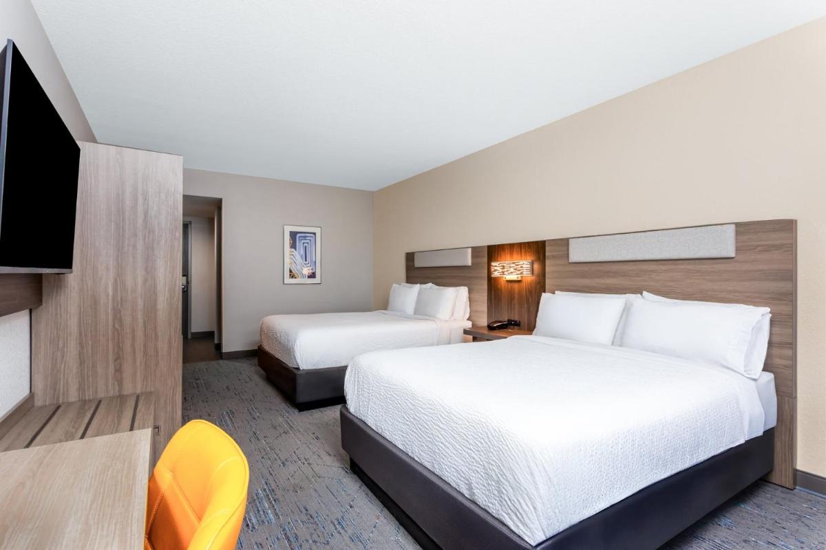 Days Inn by Wyndham Palm Coast - image 5
