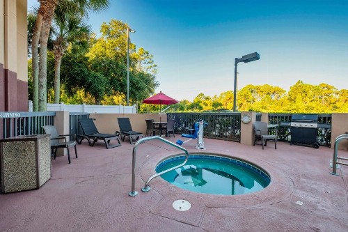 Red Roof Inn PLUS+ Palm Coast - image 11