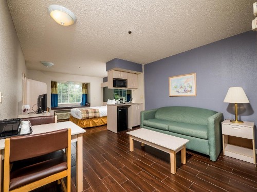 Microtel Inn & Suites Palm Coast - image 33