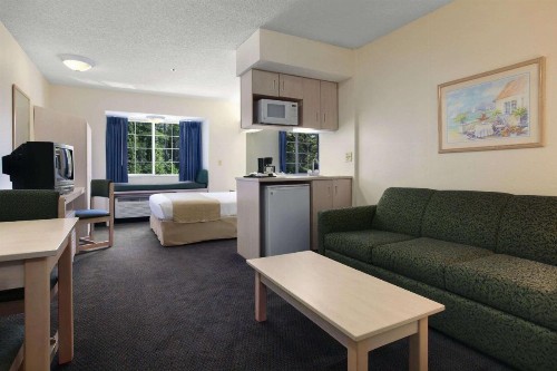 Microtel Inn & Suites Palm Coast - image 34