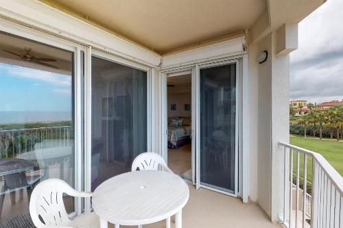 Surf Club Condos - image 3