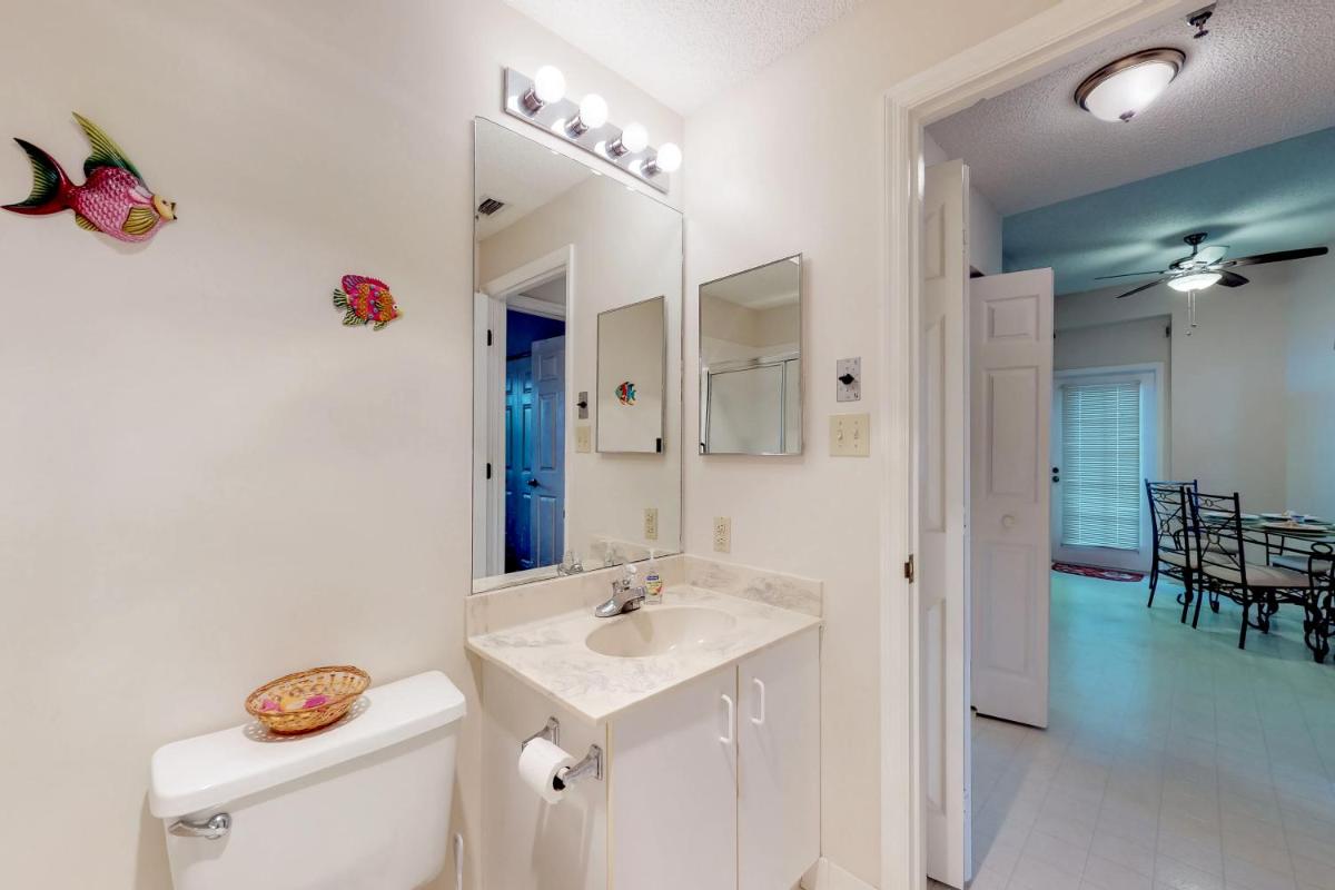 Surf Club Condos - image 6