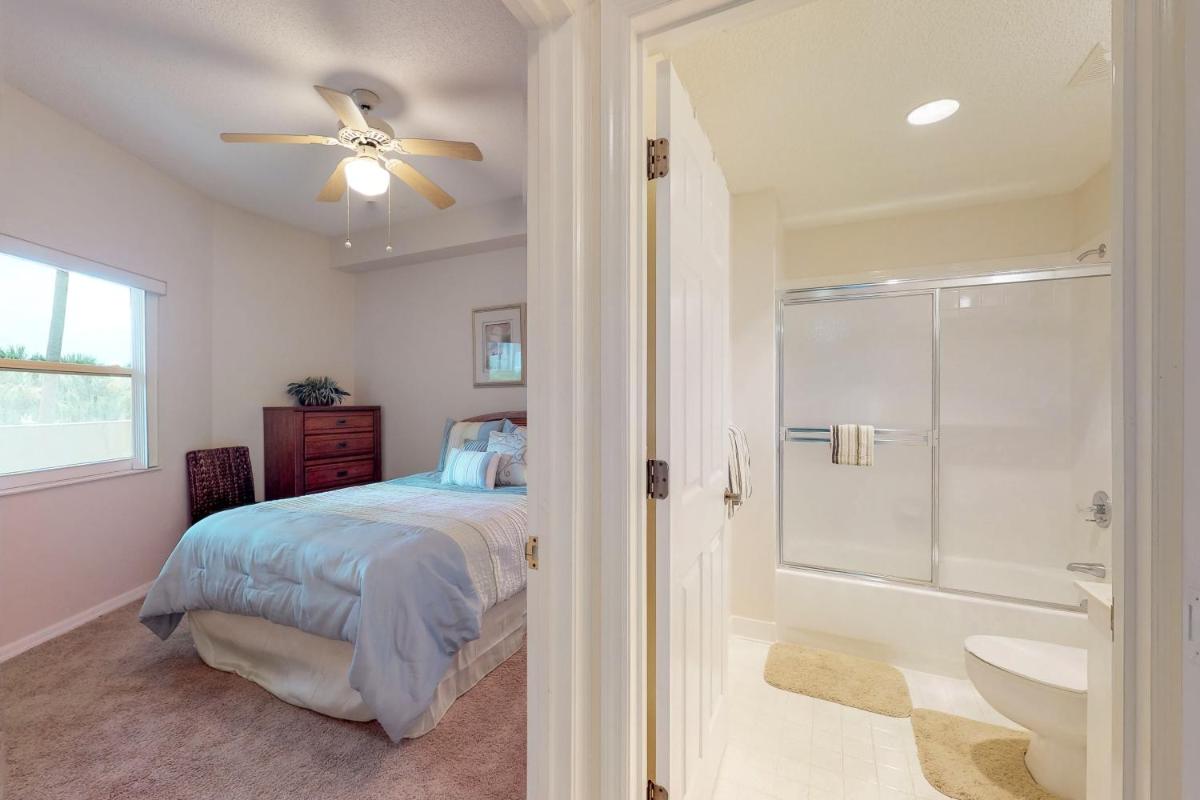 Surf Club Condos - image 7