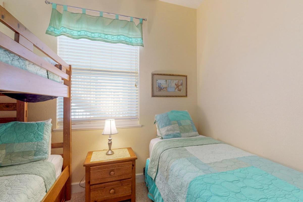 1000 Cinnamon Beach - image 6