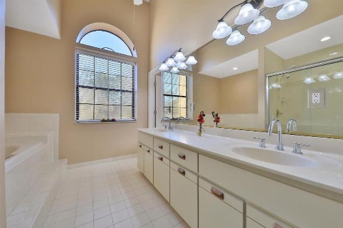 55 Boston Lane - image 12