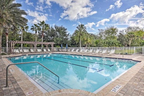 Riverfront Palm Coast Getaway with Resort Amenities! - image 4